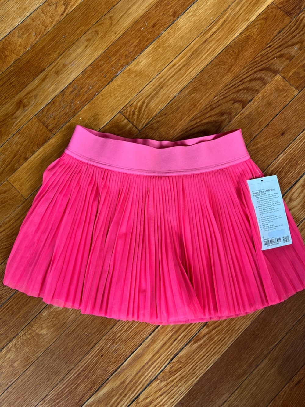 Lululemon Mesh Pleats MR Mini Tennis Skirt - 
Hot pink - NWT!!